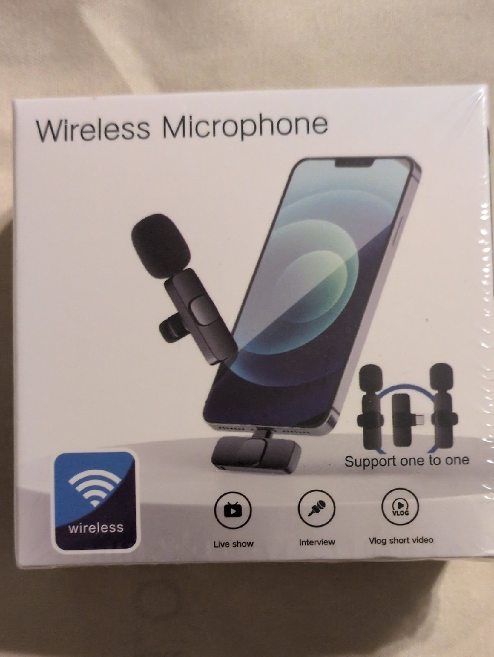 Wireless Clip-On Lavalier Microphone - Black